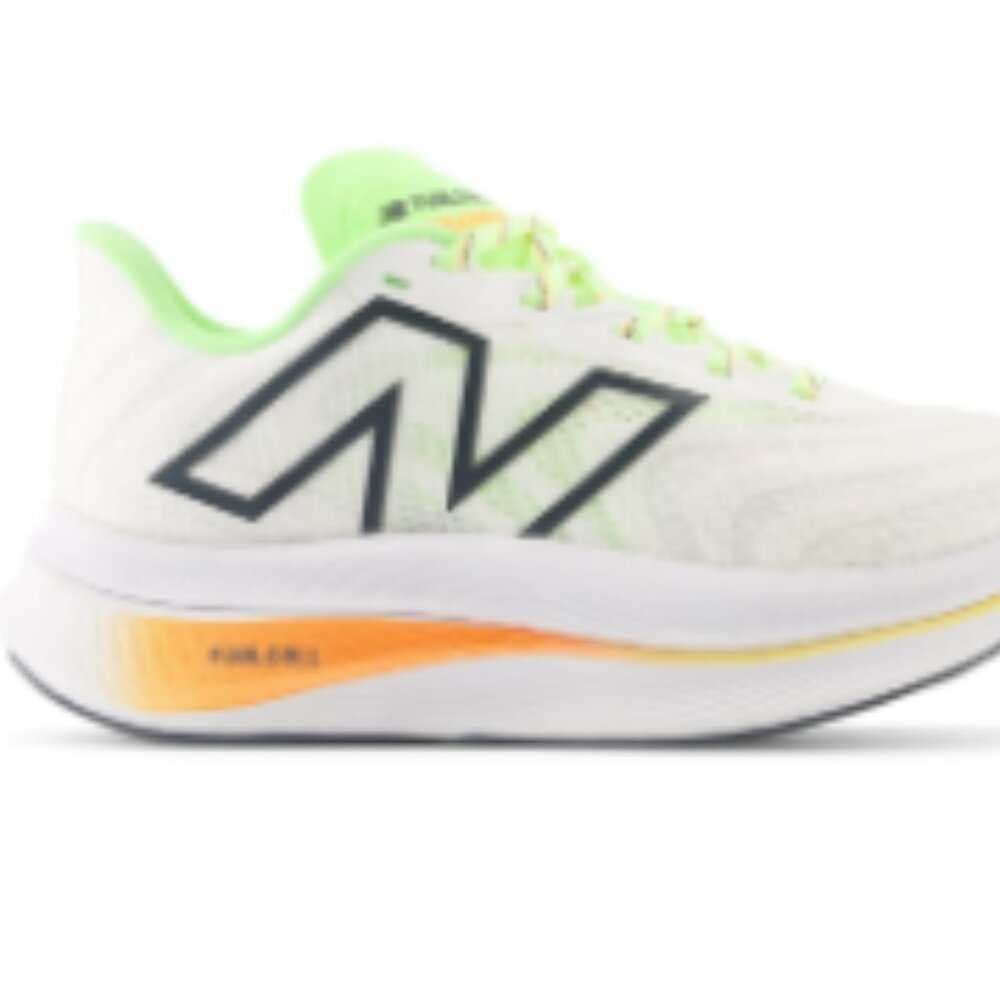 New- New Balance Fuel Cell Supercomp trainers v2 size 7.5 worn once!